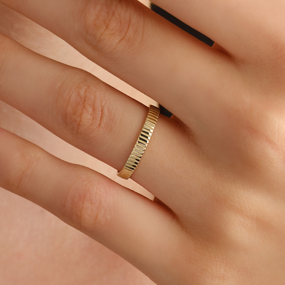 14k Gold Fluted Design Wedding Band