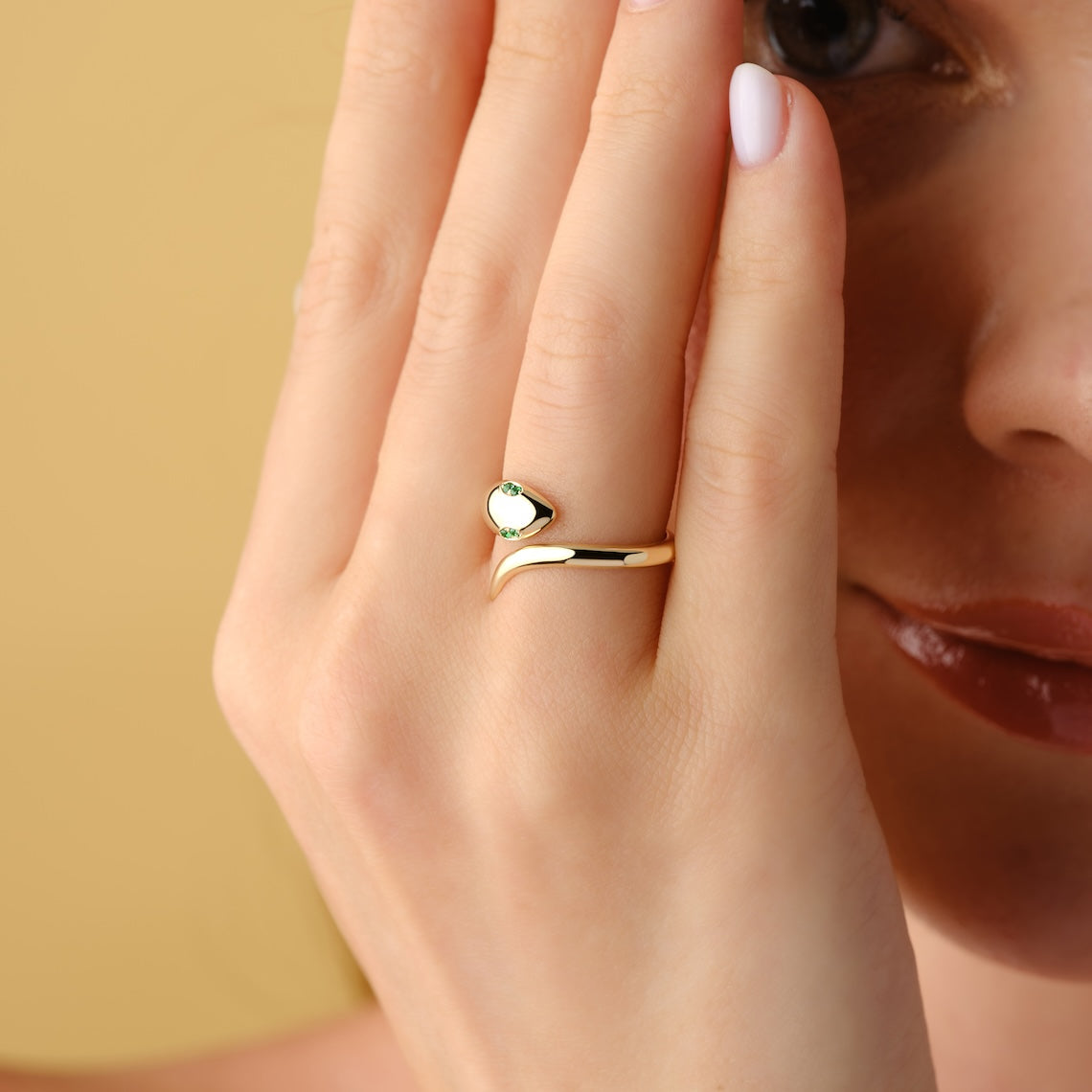 14k Gold Snake Ring Emerald Eyes