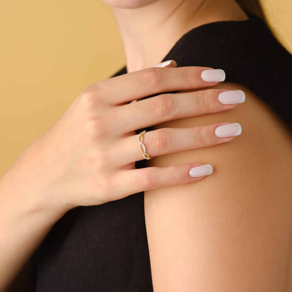 14k Gold Diamond Twist Ring