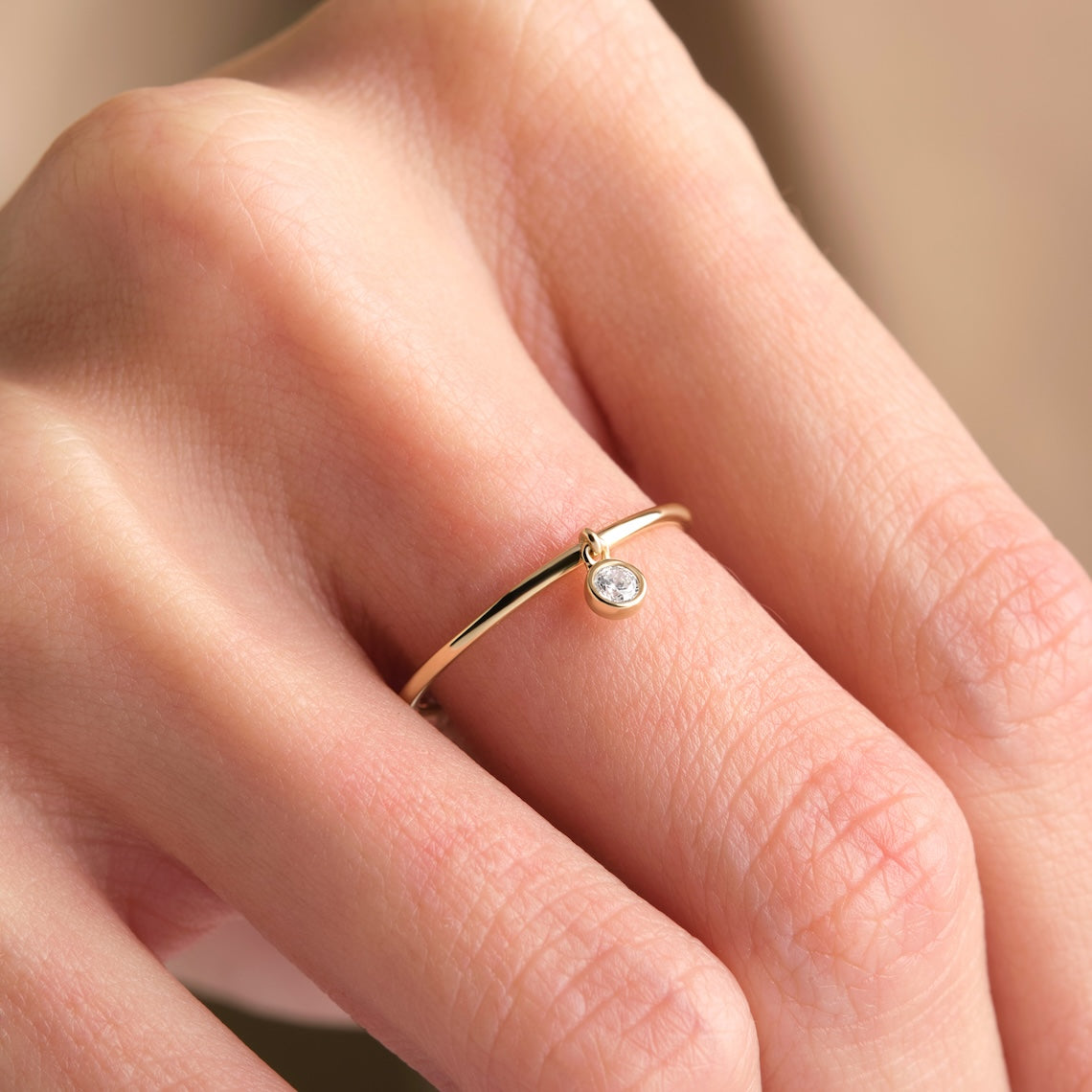 Solitaire Diamond Dangling Ring 14k Gold