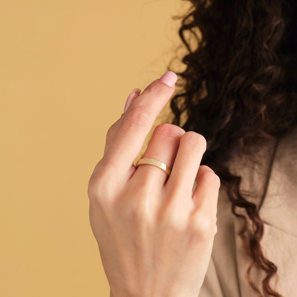 fluted gold ring