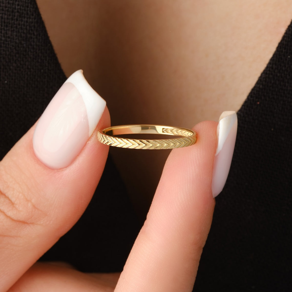 14k Gold Herringbone Pattern Wedding Ring