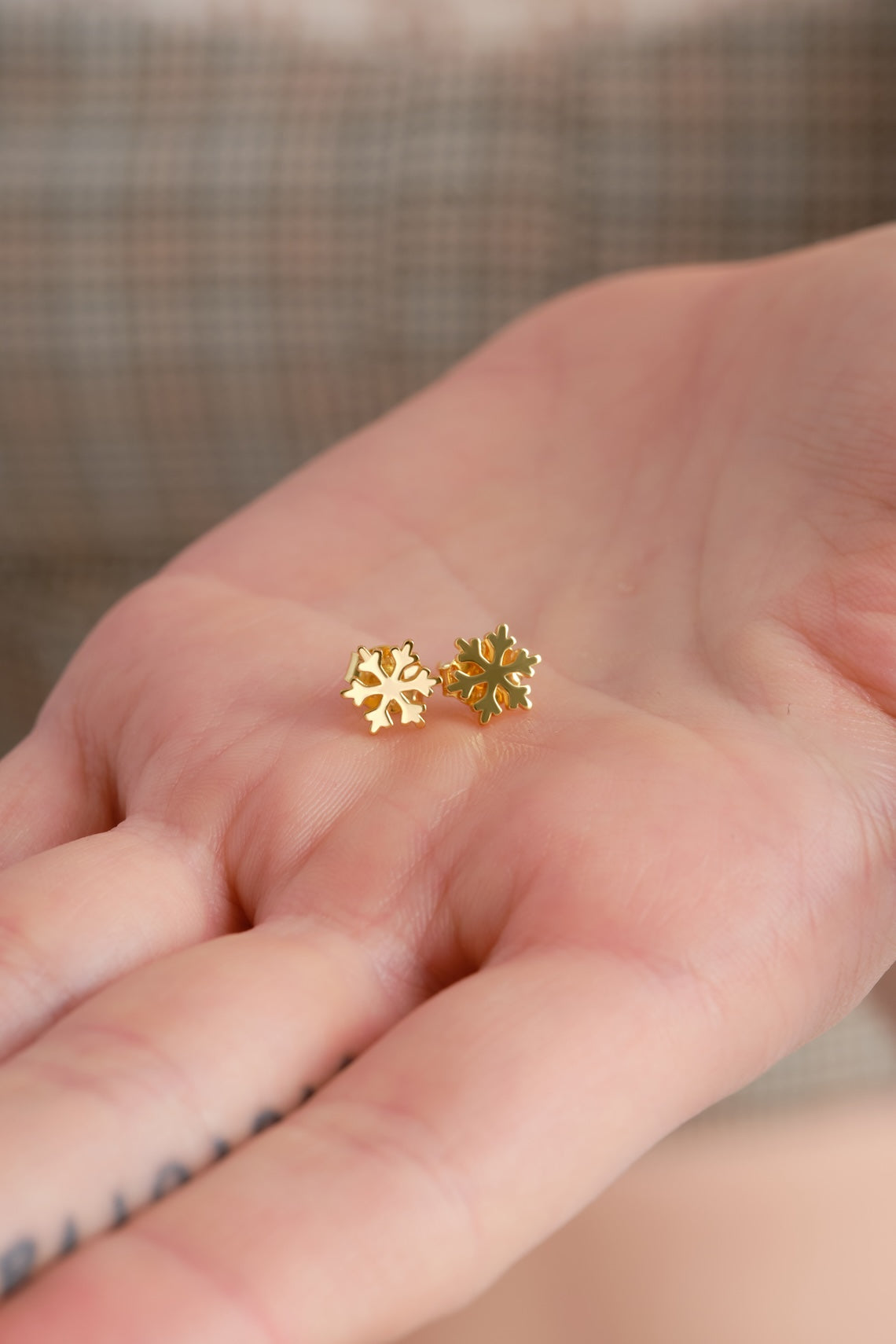 14k Gold Vermeil Tiny Snowflake Earring